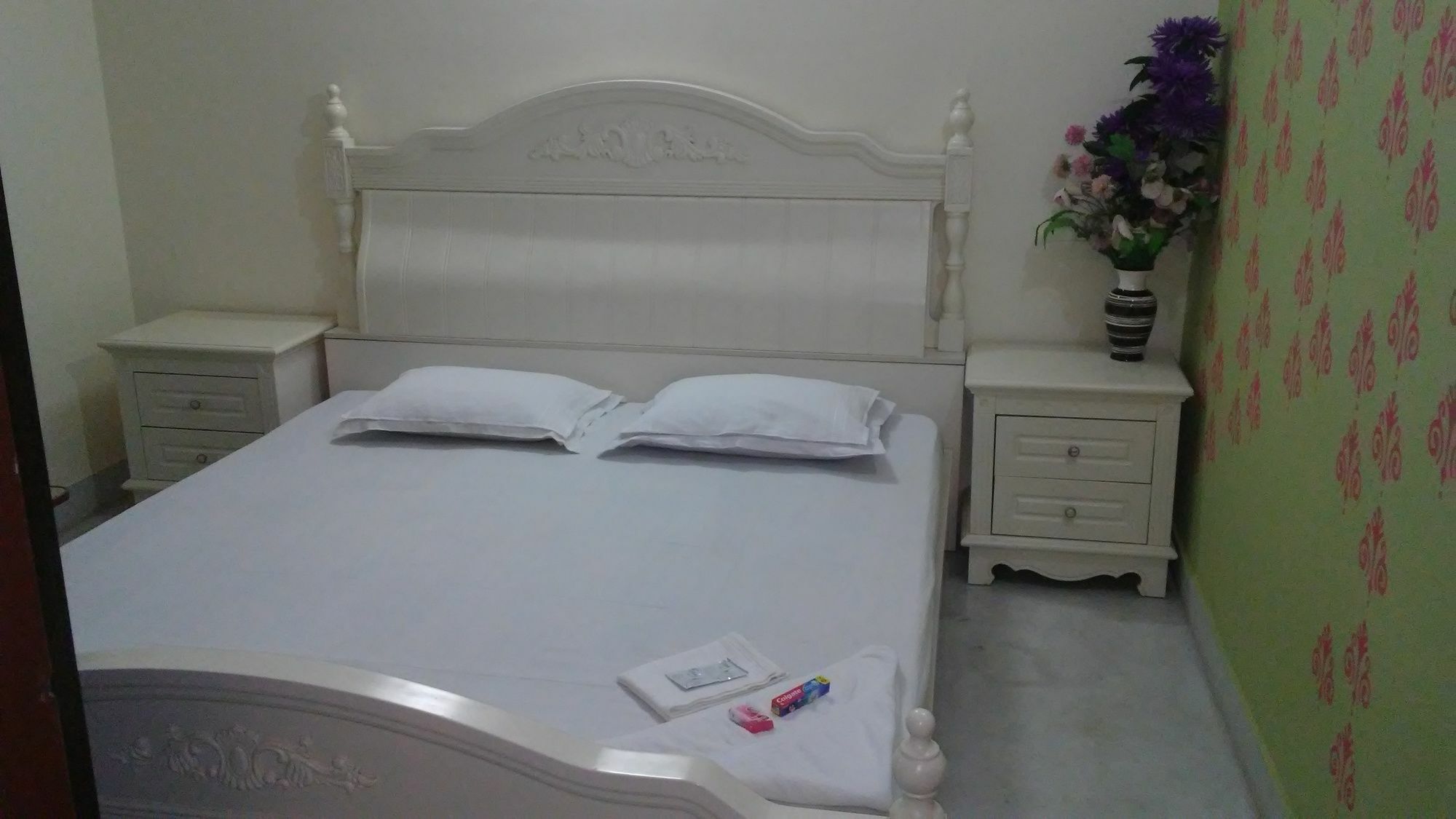 Hotel Royal Paying Guest Calcutta  Esterno foto